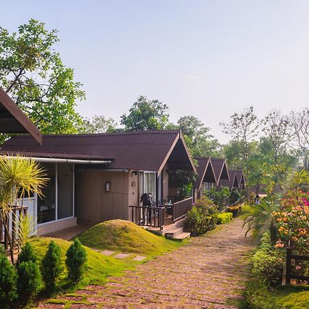 Stone Wood Resort, Mandrem Bagian luar foto