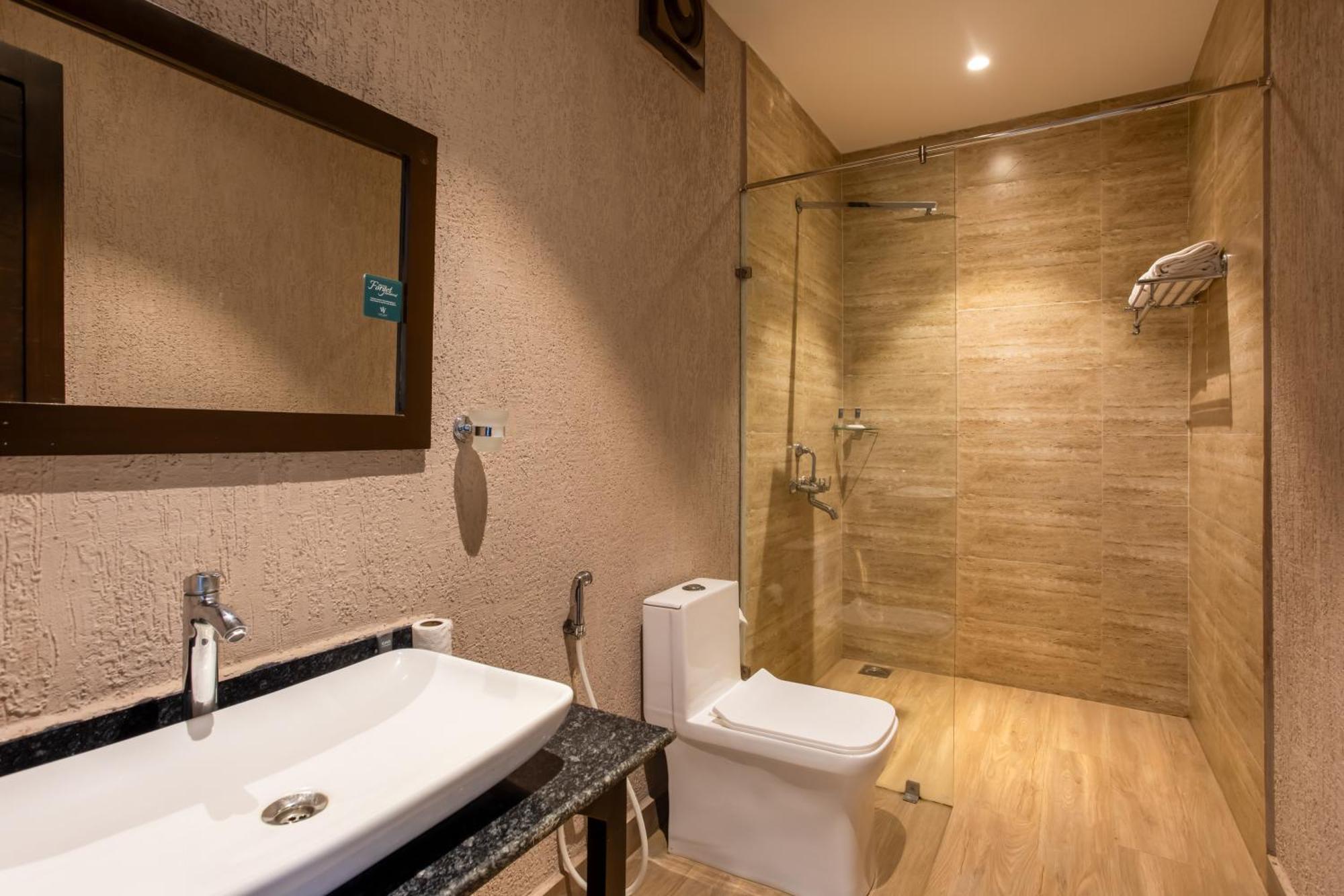 Stone Wood Resort, Mandrem Bagian luar foto