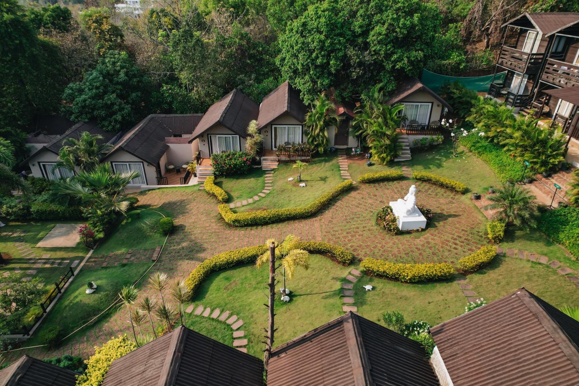 Stone Wood Resort, Mandrem Bagian luar foto