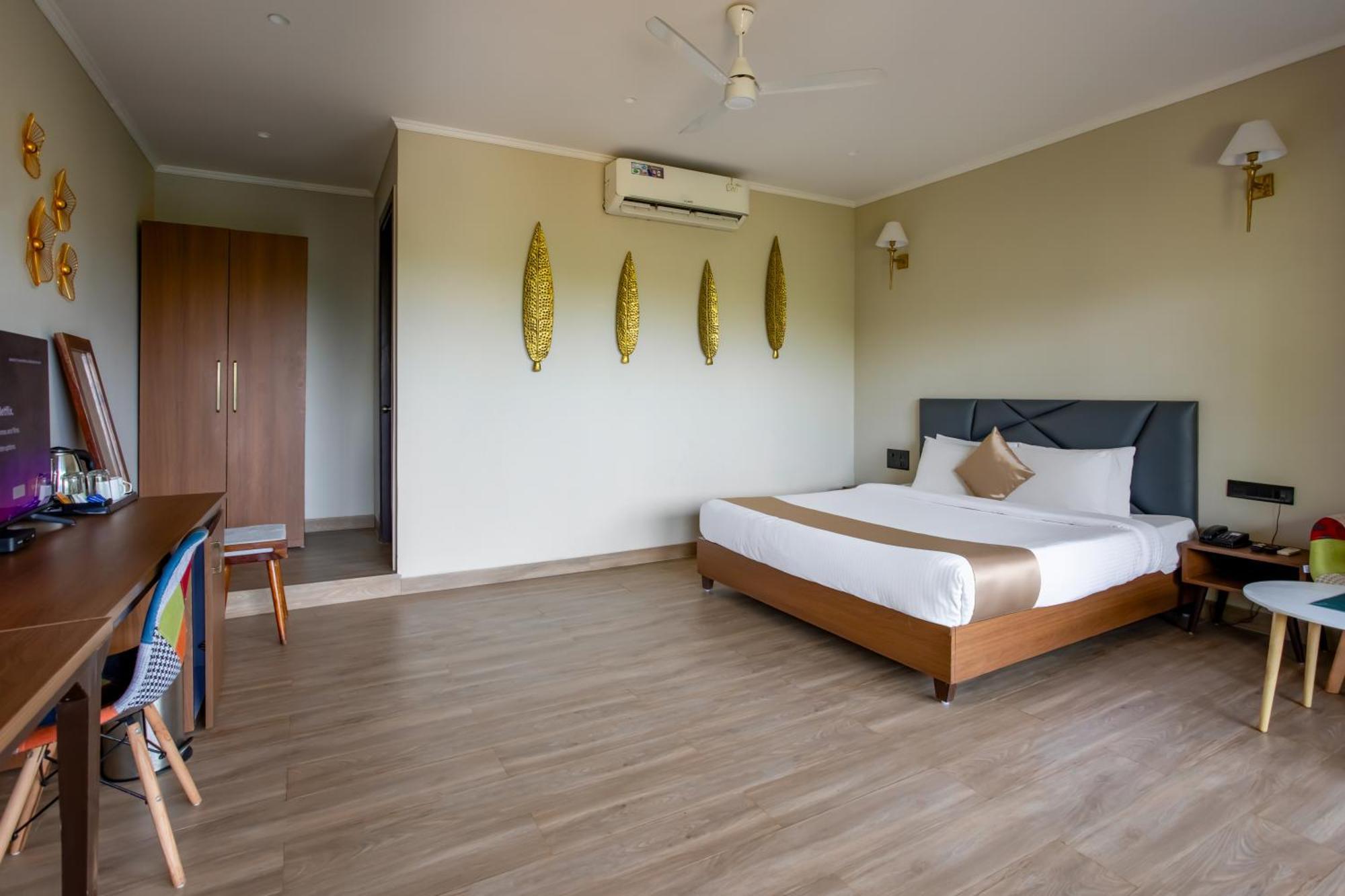 Stone Wood Resort, Mandrem Bagian luar foto