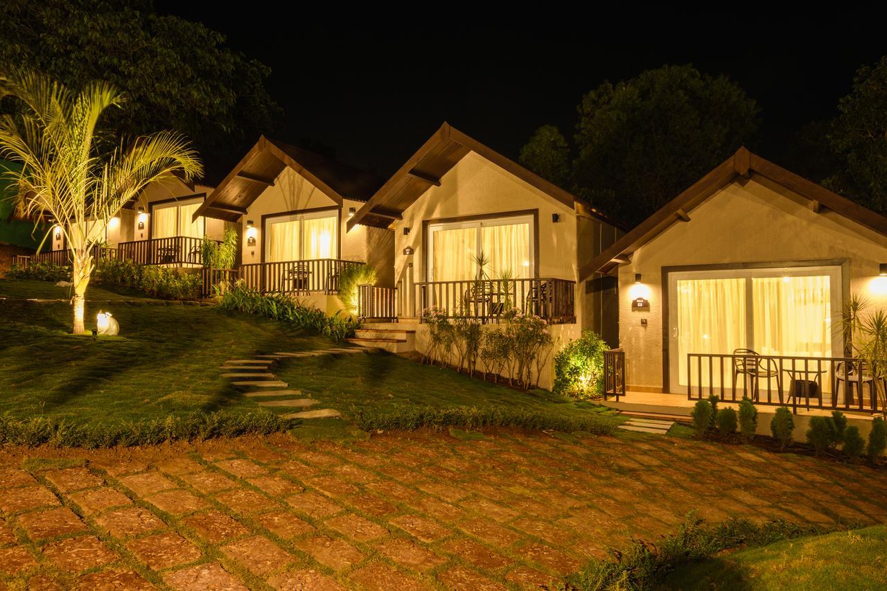 Stone Wood Resort, Mandrem Bagian luar foto